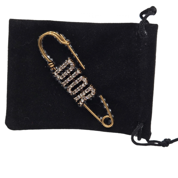 ❌❌SOLD❌❌🔥 #3 Christian Dior Stylish Gold Safety Pin Brooch - Picture 8 of 16